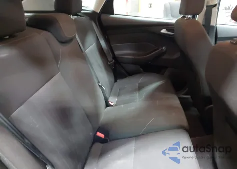 2015 Ford Focus Se z USA, uszkodzony, nr VIN 1FADP3K23FL277168